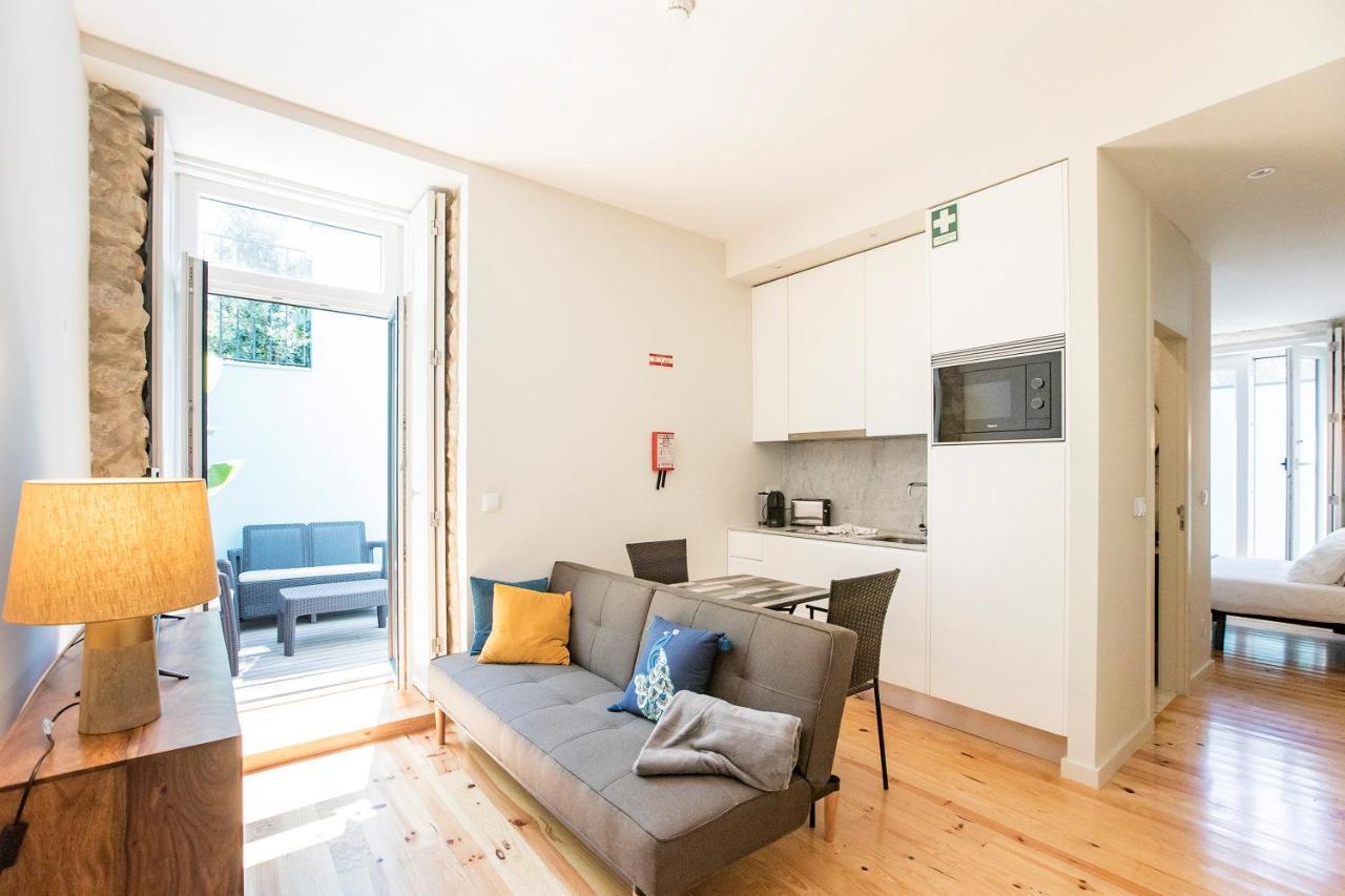 Central Studio W/ Pool, Ac & Patio By Lovelystay Порто Екстериор снимка