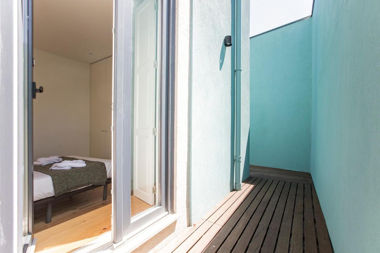 Central Studio W/ Pool, Ac & Patio By Lovelystay Порто Екстериор снимка